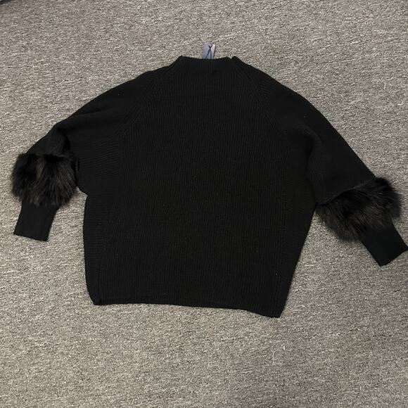 Joseph A. Women's Turtleneck Black Sweater with Fur Sleeves Size 1X - Picture 3 of 3